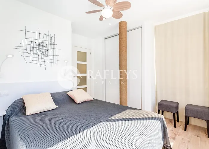 Modern 1 Bedroom In Very Center Of Marbella. Appartamento *