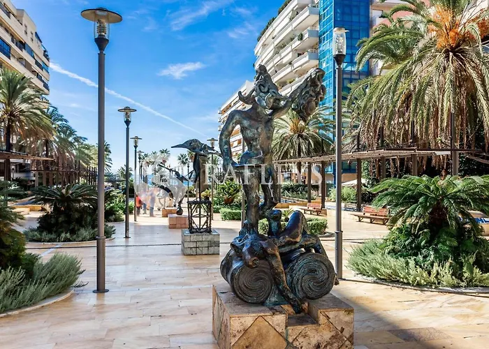 Modern 1 Bedroom In Very Center Of Marbella. *