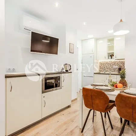 Lejlighed Modern 1 Bedroom In Very Center Of Marbella.