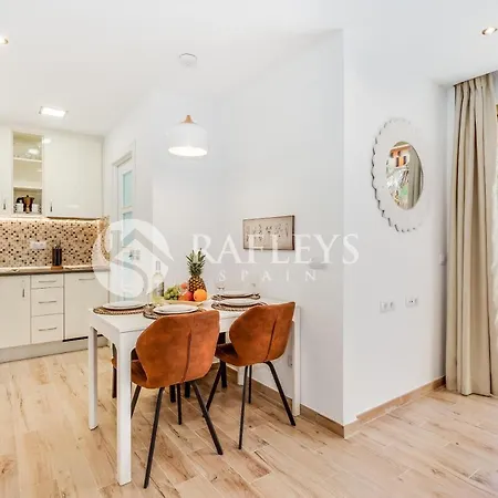 Lejlighed Modern 1 Bedroom In Very Center Of Marbella. Marbella